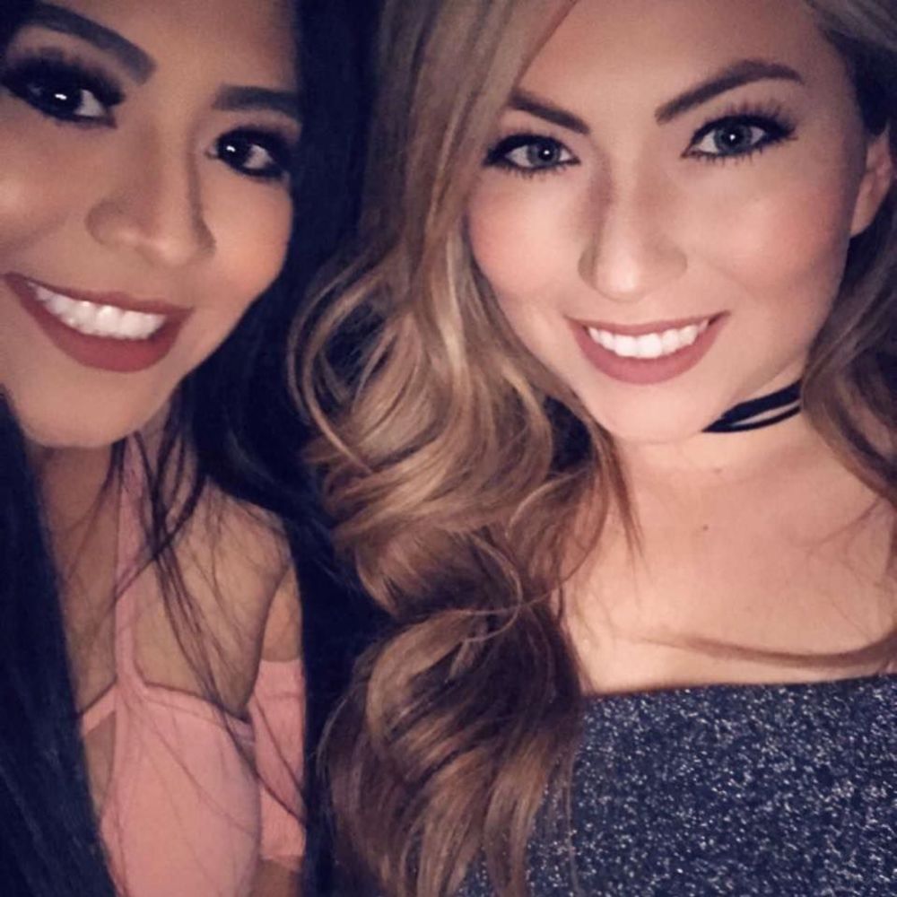 Meet your Posher, Dinora